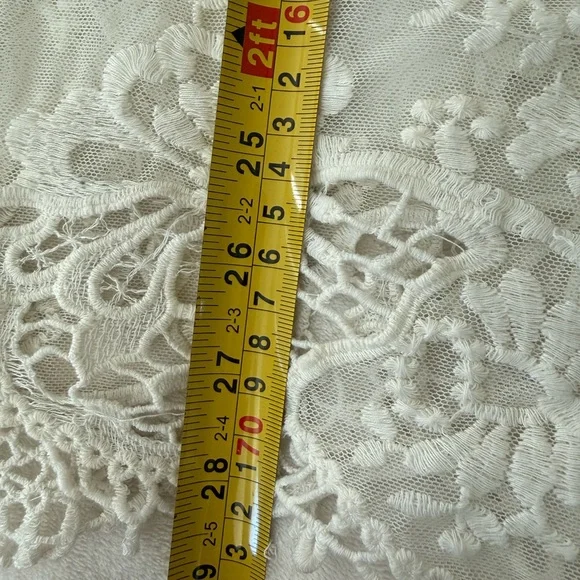 August Silk Options Sheer Lace Ivory Top Womens Size Large 100% Viscose E39 - Picture 6 of 6